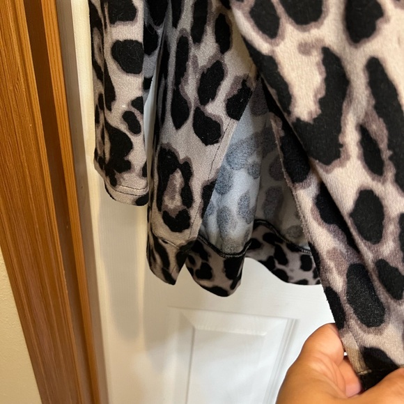 Amaryllis plush knit long sleeve tee with split hem - Picture 2 of 3